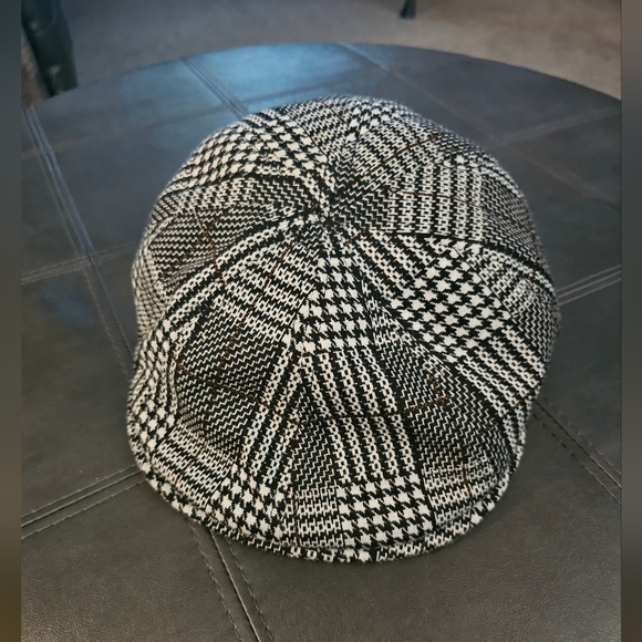 Cap - Picture 3 of 4